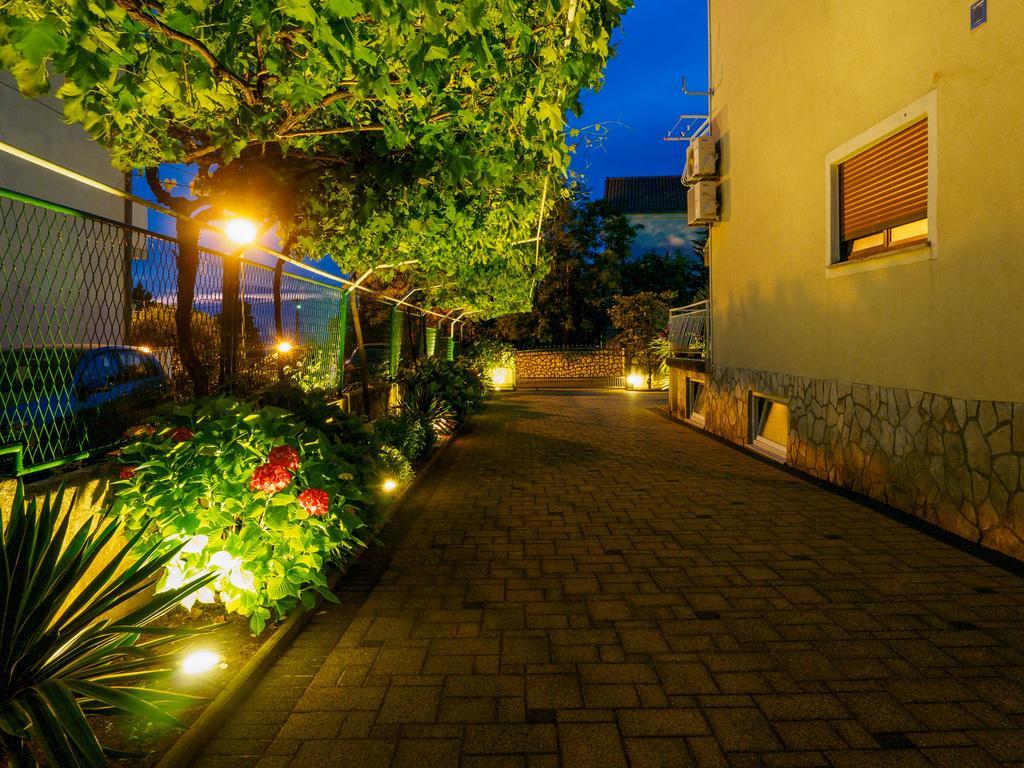 Villa Petra เซลเซ ภายนอก รูปภาพ